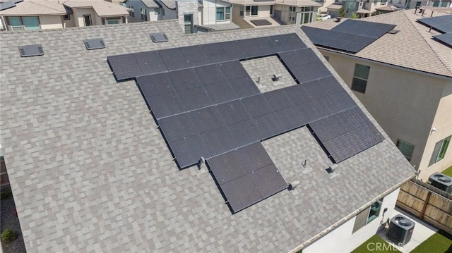 birds eye view of property featuring a residential view