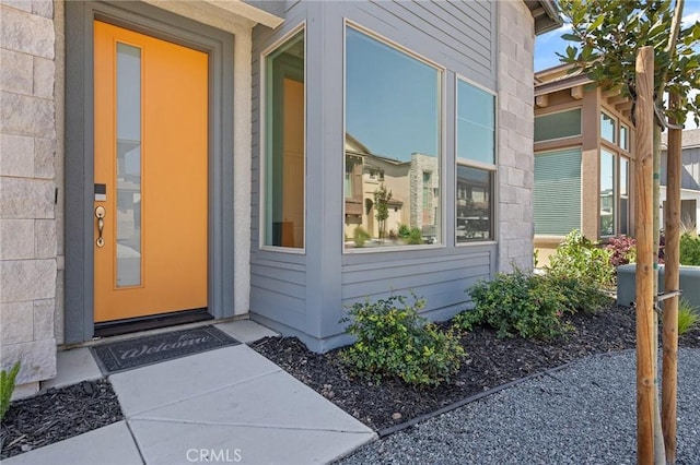 view of property entrance