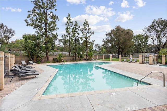 5879 Portsmouth Rd Unit 250, Yorba Linda, CA 92887 - community pool featuring fence and a patio area