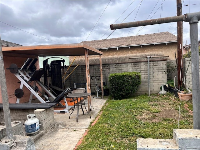 1423 S Poinsettia Ave, Compton, CA 90221 - view of fenced backyard