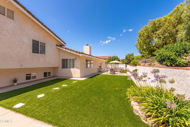 2210 Via Loma, Camarillo, CA 93012 - view of yard with a patio