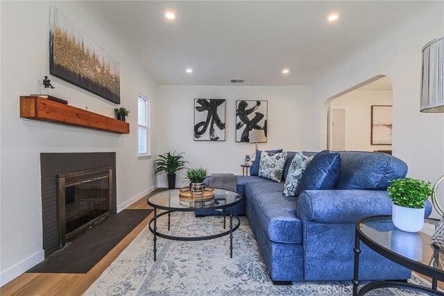 10324 S Gramercy Pl, Los Angeles, CA 90047 - photo 4