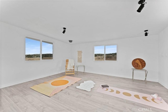 52024 Nehlsen Rd, Johnson Valley, CA 92285 - interior space featuring wood finished floors