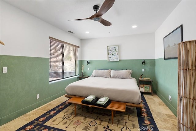 57093 Monticello Ct, Yucca Valley, CA 92284 - bedroom with ceiling fan, visible vents, and recessed lighting