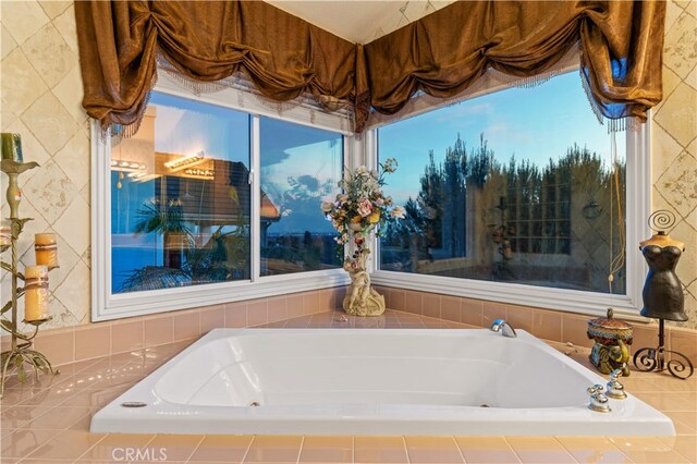 17265 Blue Spruce Ln, Yorba Linda, CA 92886 - full bath featuring a whirlpool tub