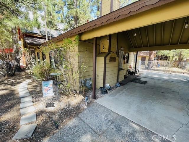 912 Tinkerbell Ave, Big Bear City, CA 92314 - photo 3