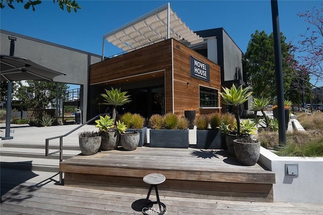 208 Novel, Irvine, CA 92618 - view of wooden deck