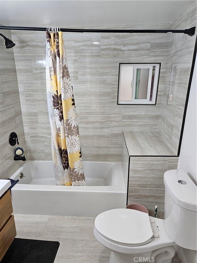 32868 Deer Ln, Running Springs, CA 92382 - bathroom featuring shower / tub combo with curtain and vanity