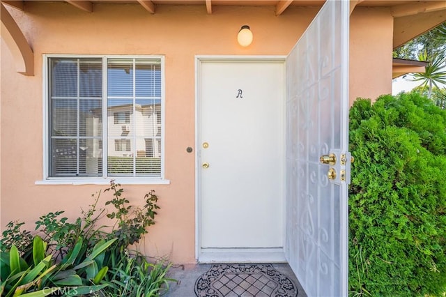 216 S Glenwood Pl, Burbank, CA 91506 - view of exterior entry featuring stucco siding