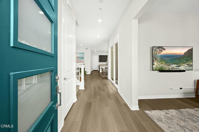26945 Nature View Pl, Valencia, CA 91381 - entryway featuring wood finished floors, recessed lighting, and baseboards