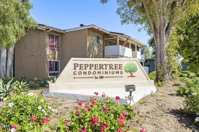 view of community / neighborhood sign