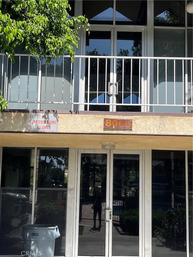 view of property entrance