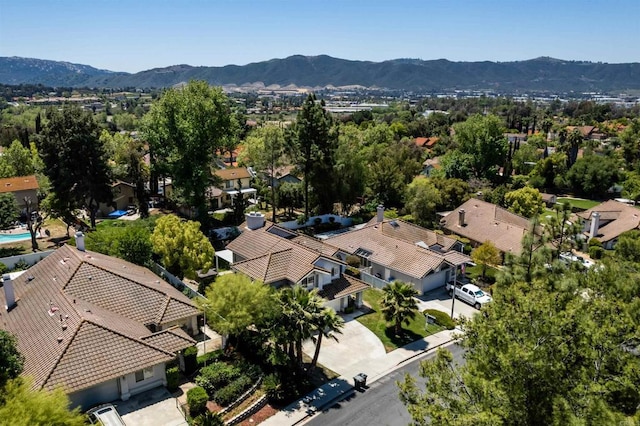 birds eye view of property featuring a residential view and a mountain view