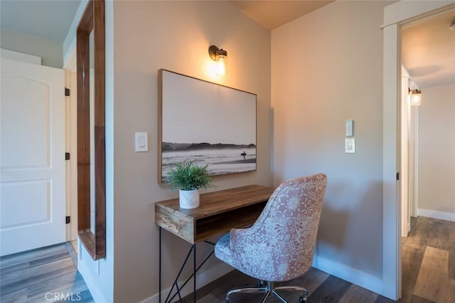 8035 Santa Rosa Rd, Atascadero, CA 93422 - office area featuring wood finished floors and baseboards