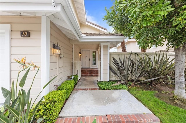 10 Cedarlake Unit 4, Irvine, CA 92614 - entrance to property featuring fence