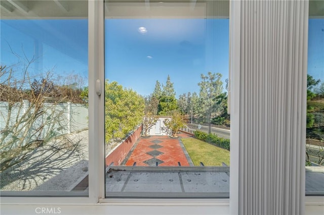 429 Somerset Cir, Corona, CA 92879 - view of entryway