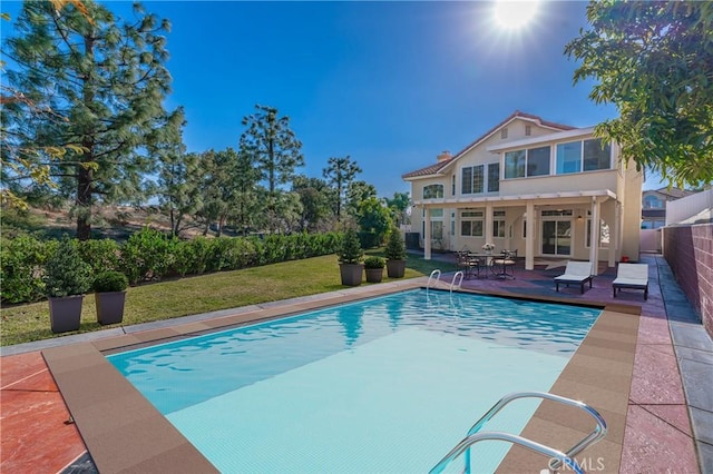 429 Somerset Cir, Corona, CA 92879 - view of swimming pool featuring a patio area