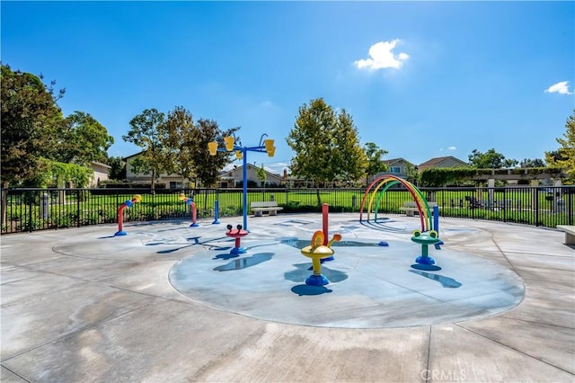 85 Briarglen, Irvine, CA 92614 - surrounding community featuring fence