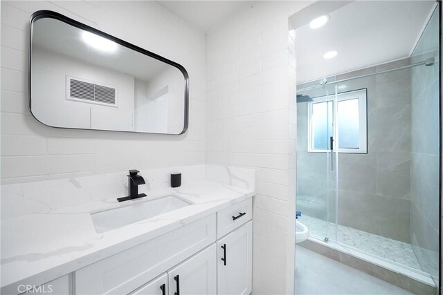 14816 Lanning Dr, Whittier, CA 90604 - bathroom with a stall shower, toilet, vanity, and recessed lighting