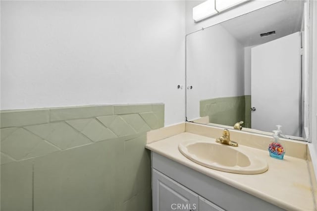 13138 Pan Am Blvd, Moreno Valley, CA 92553 - bathroom with vanity
