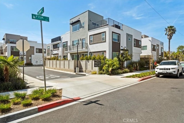 2902 Foundry Ct, Redondo Beach, CA 90278 - view of property with a residential view