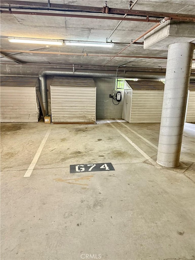 2599 Walnut Ave, Unit Signal Hill, CA 90755 - view of parking deck