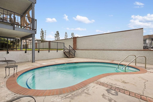 2599 Walnut Ave, Unit Signal Hill, CA 90755 - view of swimming pool with a patio area