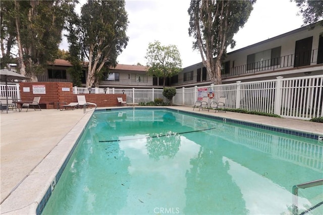 1310 W Lambert Rd Unit 180, La Habra, CA 90631 - pool featuring fence