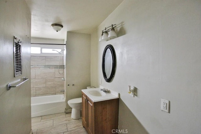 643 W Ramona Dr, Rialto, CA 92376 - full bathroom featuring vanity and shower / tub combination