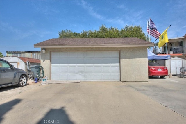 view of detached garage