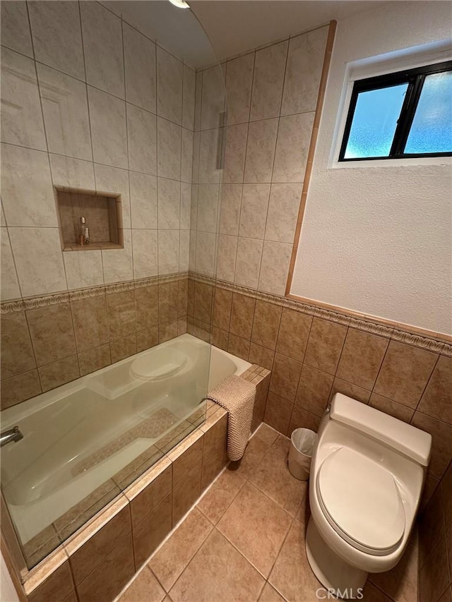 1007 S Catalina Ave Unit 212, Redondo Beach, CA 90277 - full bathroom featuring tile walls, tile patterned floors, and toilet