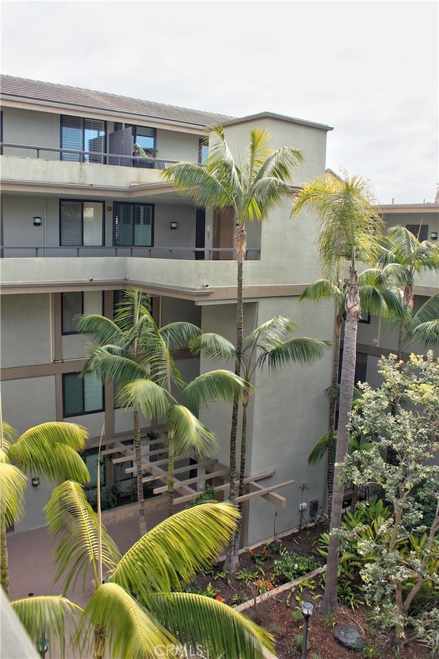 1007 S Catalina Ave Unit 212, Redondo Beach, CA 90277 - view of building exterior