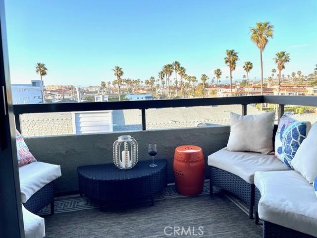 1007 S Catalina Ave Unit 212, Redondo Beach, CA 90277 - view of balcony