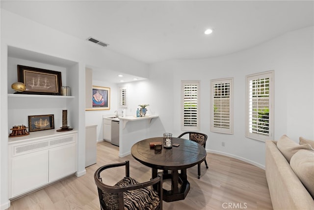 20 Marseille, Laguna Niguel, CA 92677 - interior space featuring light wood-type flooring, baseboards, visible vents, and recessed lighting