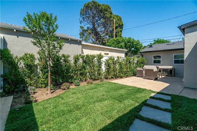 13301332 N Lincoln St, Burbank, CA 91506 - view of yard with an outdoor living space and a patio