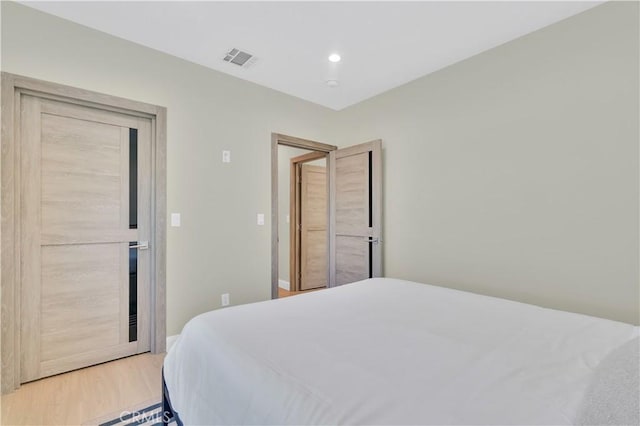 13301332 N Lincoln St, Burbank, CA 91506 - bedroom featuring recessed lighting, visible vents, and light wood-type flooring