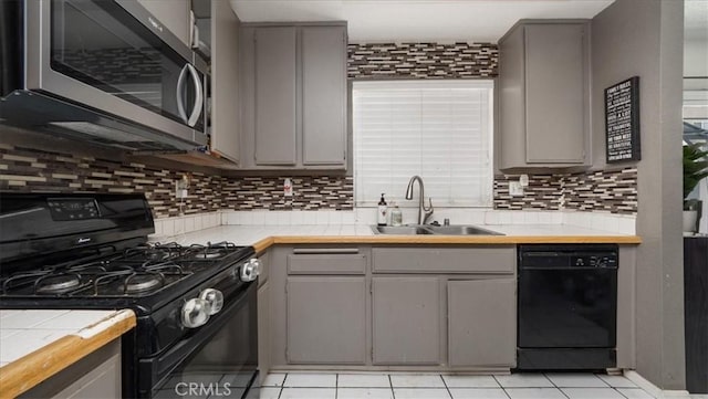 12238 Pluto Dr, Victorville, CA 92392 - photo 4