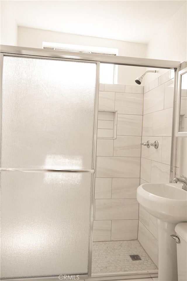 3222 E 10th St, Long Beach, CA 90804 - full bathroom featuring a shower stall