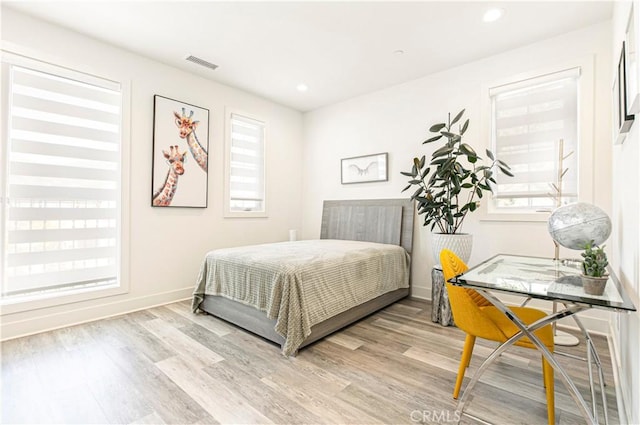20512 W Esmeralda Ln, Porter Ranch, CA 91311 - bedroom with light wood-type flooring, baseboards, and recessed lighting