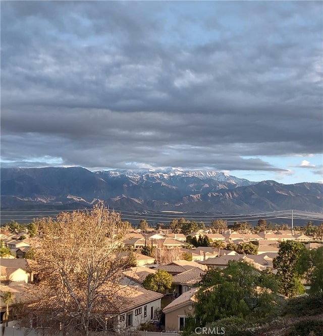 5536 Breckenridge Ave, Banning, CA 92220 - mountain view featuring nearby suburban area