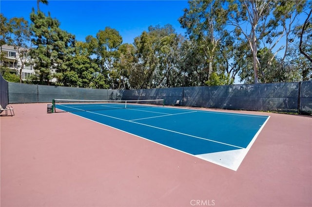 230 Lille Ln Unit 214, Newport Beach, CA 92663 - view of sport court with community basketball court and fence