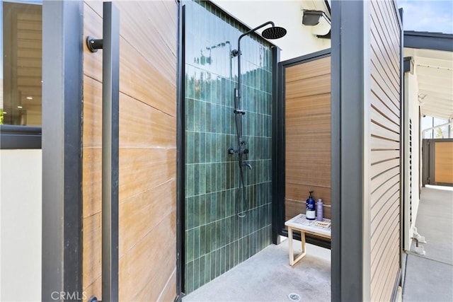 2343 E Athens Ave, Orange, CA 92867 - bathroom with a tile shower