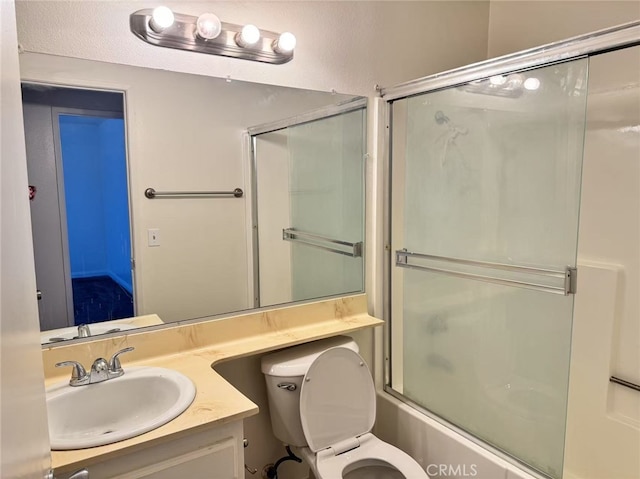 1566 Pine Ave Unit 206A, Long Beach, CA 90813 - full bath featuring bath / shower combo with glass door and vanity