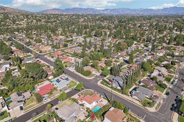 birds eye view of property featuring a residential view and a mountain view