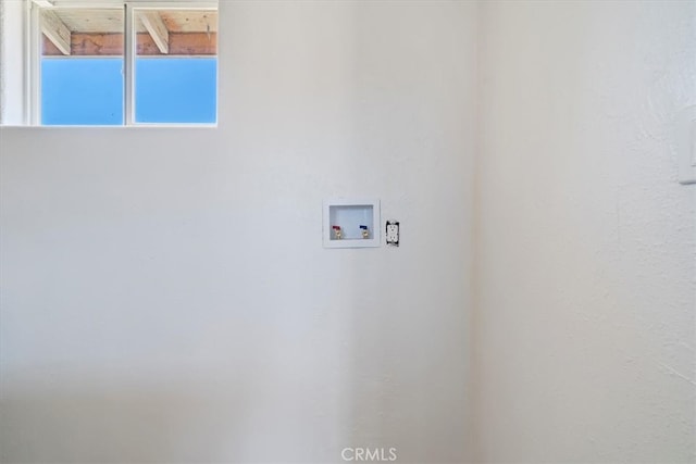 63285 Pinyon Dr, Mountain Center, CA 92561 - washroom featuring washer hookup and laundry area