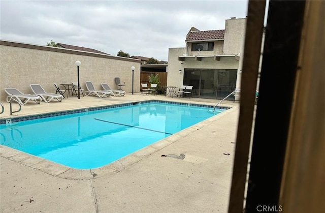 1920 S Mcclelland St Unit 27A, Santa Maria, CA 93454 - community pool with a patio area