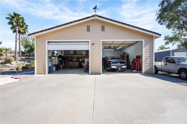 28863 Capano Bay Ct, Menifee, CA 92584 - view of detached garage
