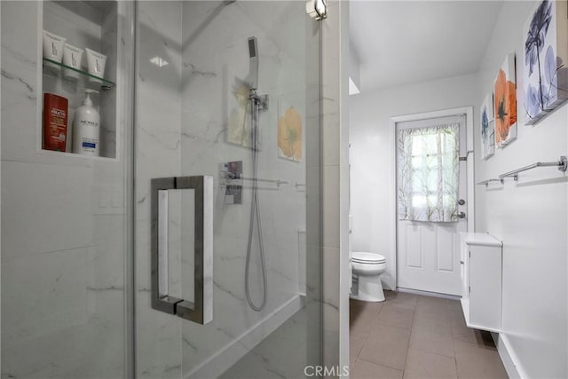 7293 Cirrus Way, West Hills, CA 91307 - bathroom featuring a marble finish shower and toilet