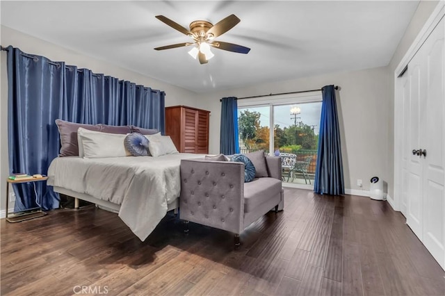 bedroom with wood finished floors, a ceiling fan, and a closet