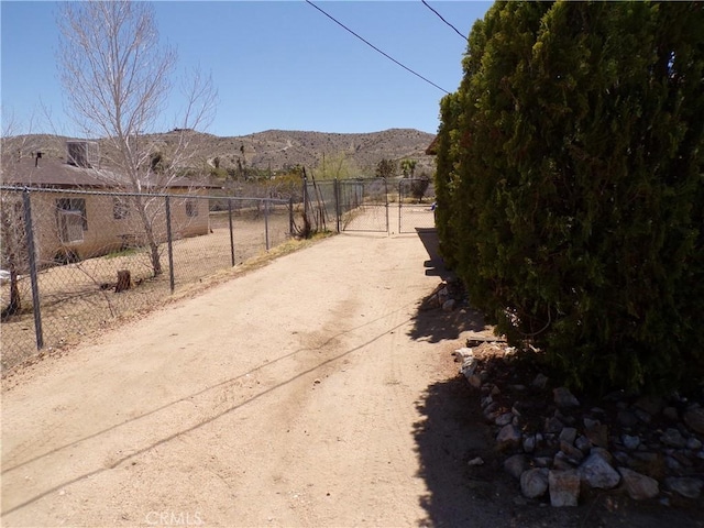 7576 Lucerne Vista Ave, Yucca Valley, CA 92284